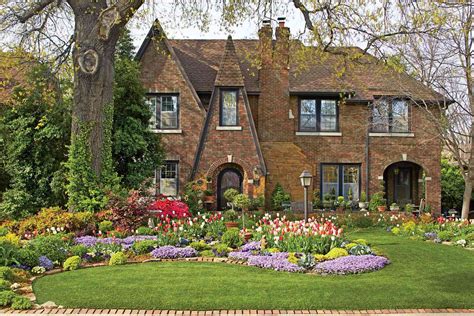 what is a tudor house|english tudor style house.